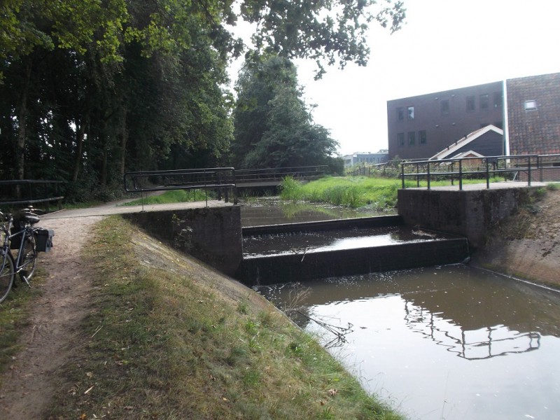 Bruggertstraat ondergrondse bergbezinkbassin (6).JPG