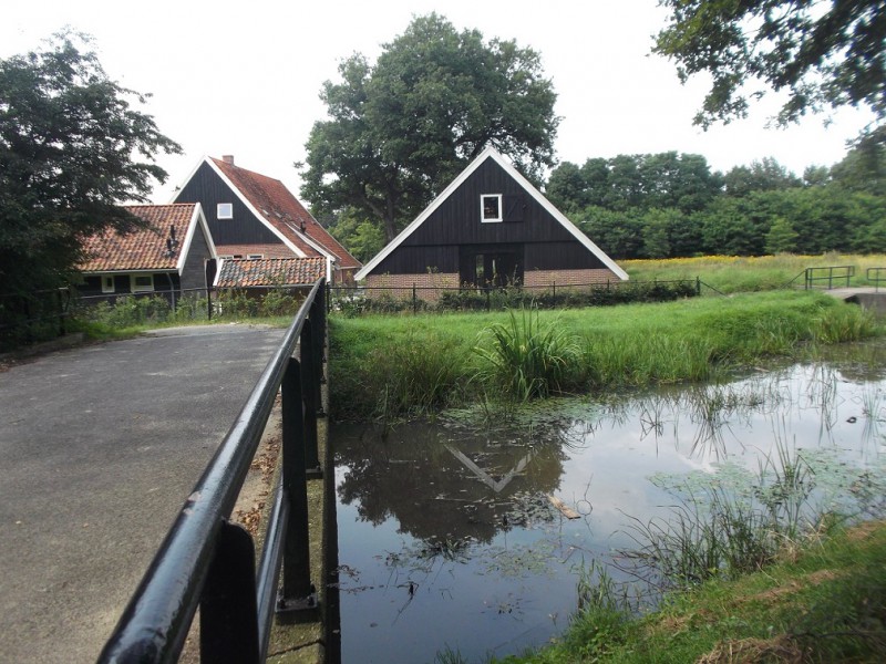 Bruggertstraat ondergrondse bergbezinkbassin (5).JPG