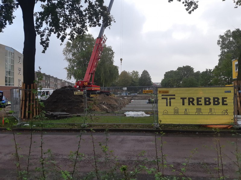 Ferdinand Bolstraat Betonfunderingen worden geplaatst bij de nieuwbouw van 10 woningen aan de Aert van der Neerstraat hoek Adriaen van Ostadestraat 30-9-2020.jpg