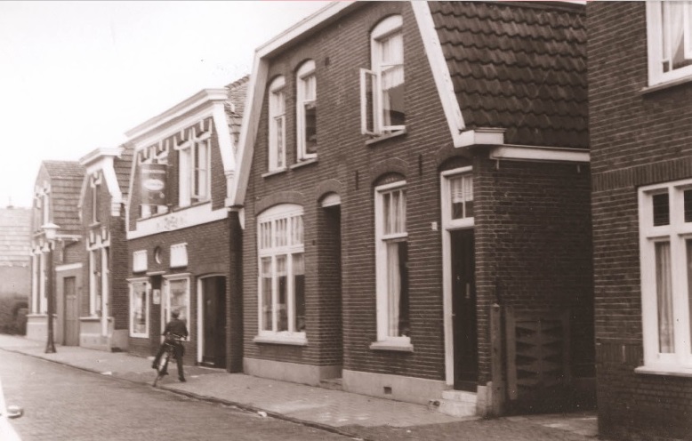 Leijdsweg 30-36 woningen nov. 1967.jpg