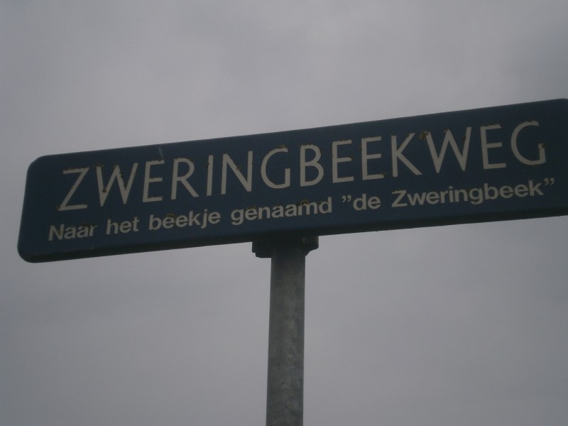 Zweringbeekweg straatnaambord (2).JPG