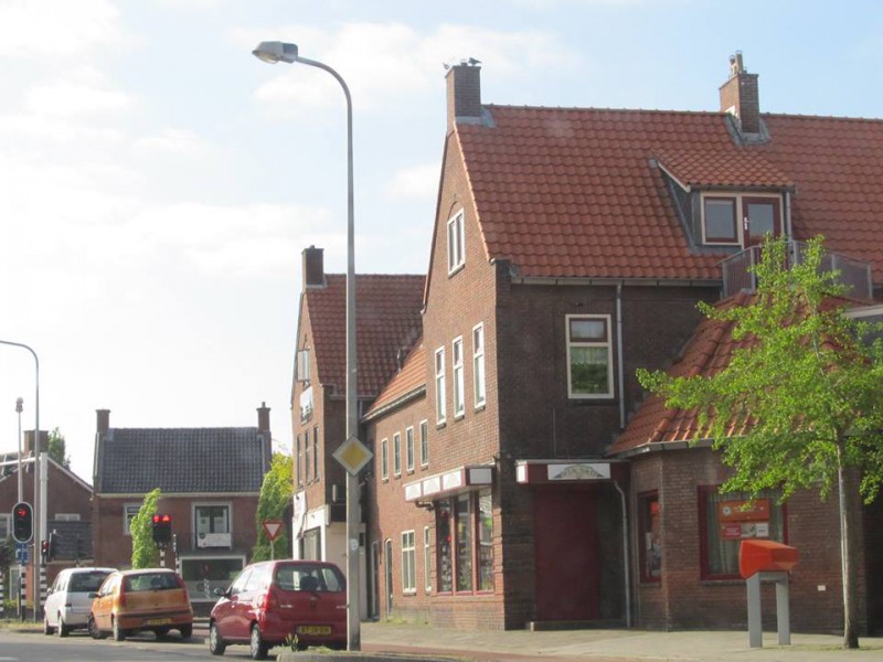 Pathmossingel 1e hoek Haaksbergerstraat Tabakorie Wim Smit.jpg