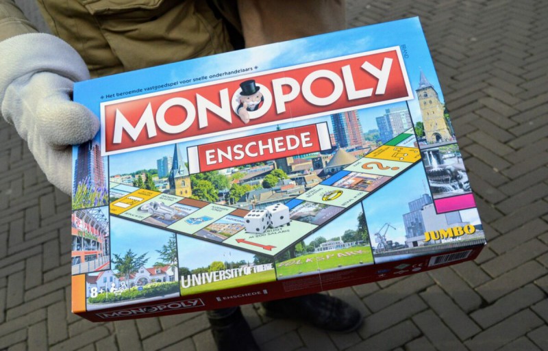 Enschede monopoly spel.jpg