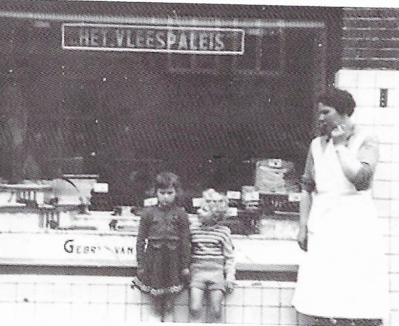 Lipperkerkstraat 114A Slagerij Gebr. van Gelder.jpg