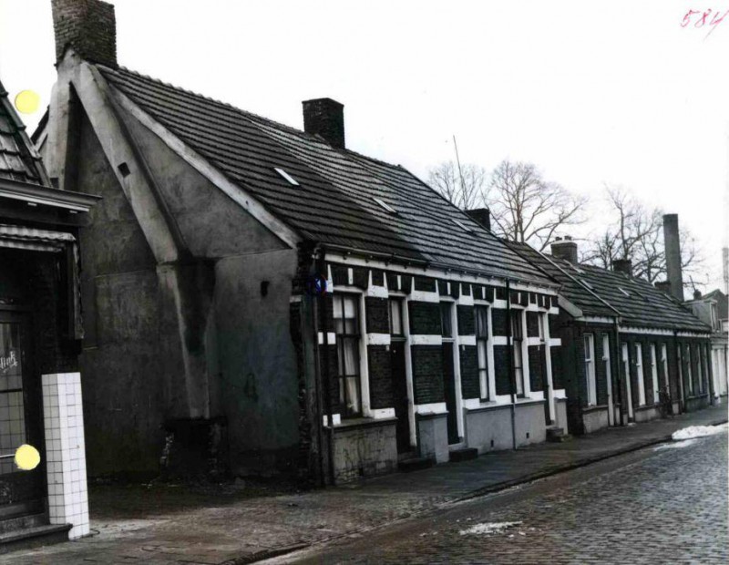 Rozenstraat 26 slagerij Gelink 1958.jpg