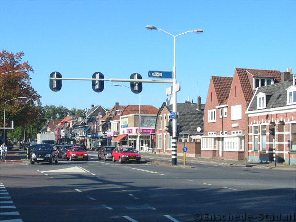 Hengelosestraat 138-144 kruispunt singels.jpg