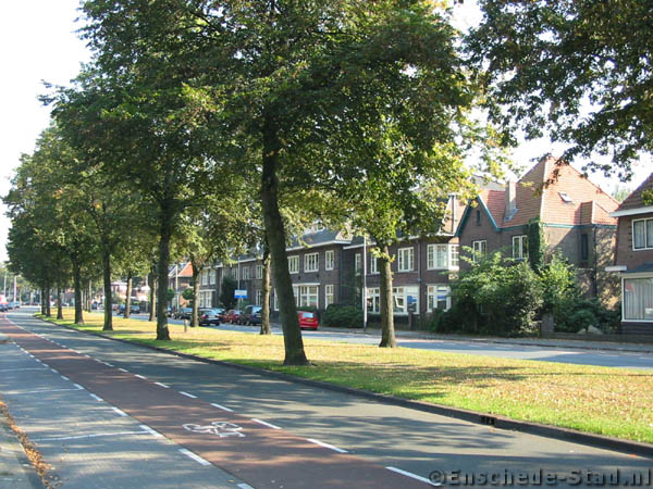 Lasondersingel 76-78 rechts wijk Zeggelt.jpg