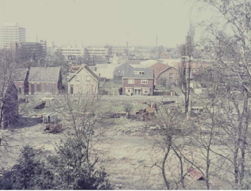 Hessenweg in westelijke richting vanuit Hervormd Rusthuis. 5-5-1970.jpg