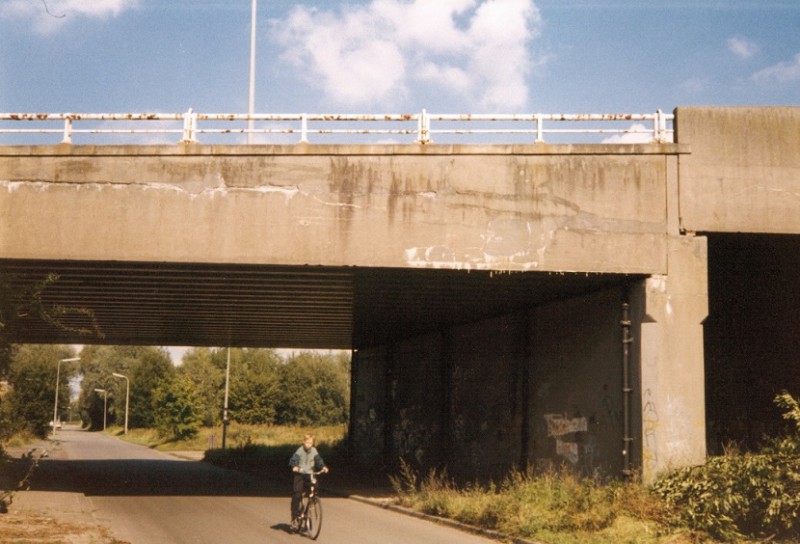 Getfertsingel Deel Wethouder Nijkampbrug, ook wel Brug Zuid. 31-8-1993.jpg