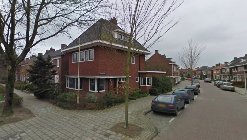 Palembangstraat 1 hoek Malangstraat.jpg