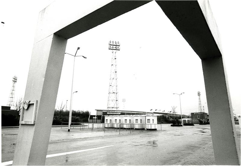 J.J. van Deinselaan Diekmanstadion kassa's.jpg