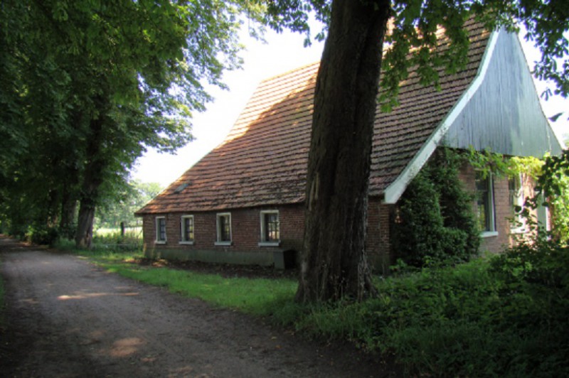 Van Heeksbleeklaan 25 vakwerkboerderij ;n Tuutn gemeentelijk monument.jpg