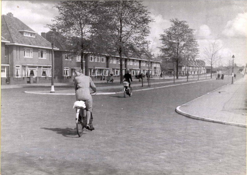 Getfertsingel 190-192 hoek Broekheurnerweg. mei 1943.jpg