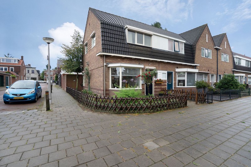 Molukkenstraat 77-79-81-83.jpg