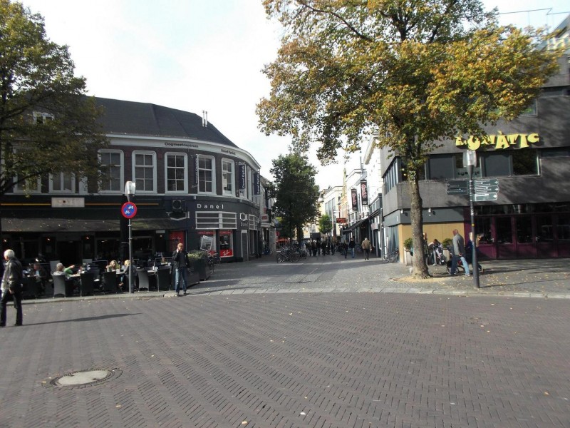 Markt met Marktstraat 10-8-2012.jpg