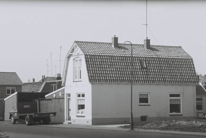Schietbaanweg 60 kolenhandelaar Heutink. 1961.jpg