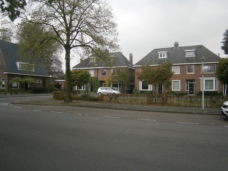 Zwiksplein 4 vanaf Cort van der Lindenlaan.JPG