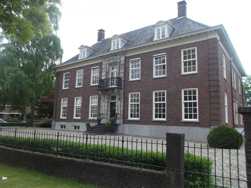 Boddenkampsingel 40 Luzac college vroeger fabrikantenvilla.JPG