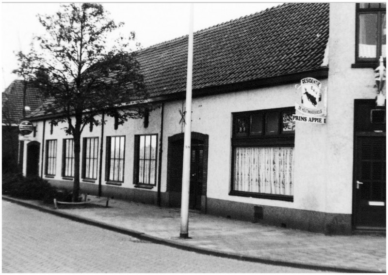 Veenstraat 372 later Heutinkstraat 202 hoek Daalweg 99 cafe Daalzicht.jpg