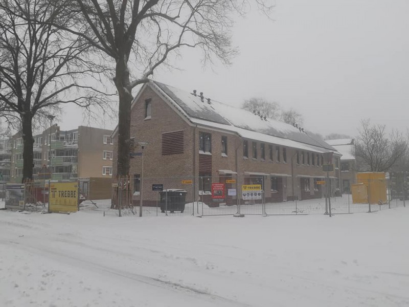 Aert  van der Neerstraat vanaf Ferdinand Bolstraat nieuwbouw in de sneeuw 7-2-2021.jpg