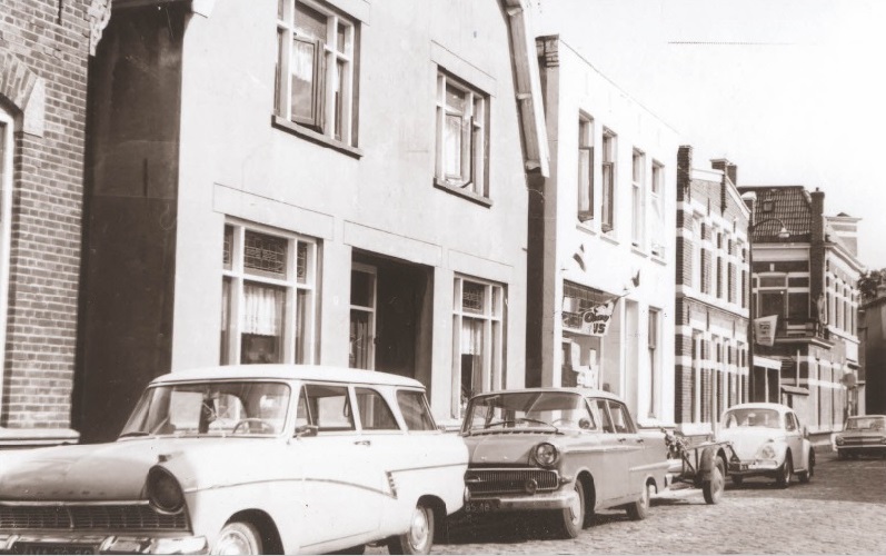 Reudinkstraat 6-8 woningen 1967.jpg