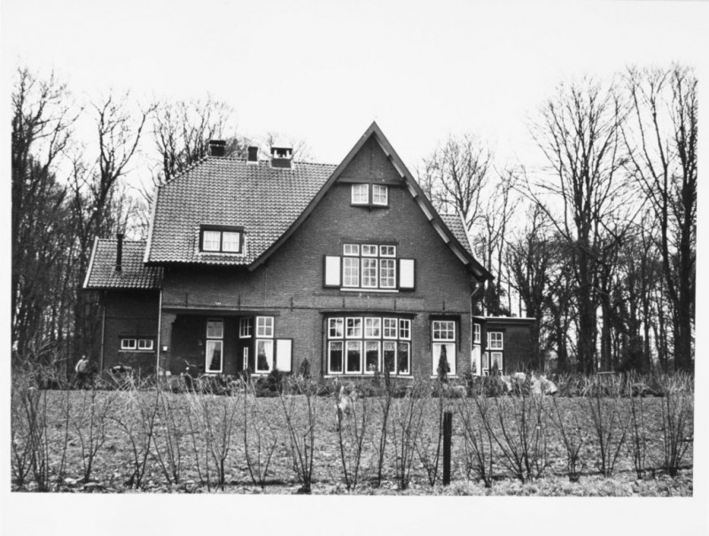 Weerseloseweg 255 landhuis Hof Espelo.jpg