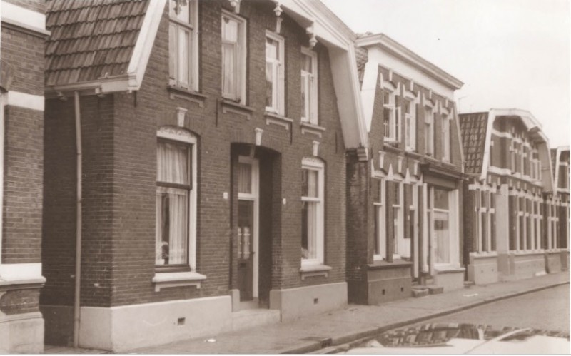 Waldeckstraat 22-26 woningen 1967.jpg