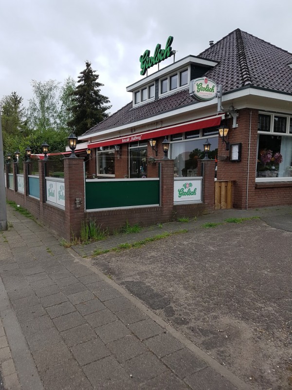 Oldenzaalsestraat 1045 eetcafe Halfweg..jpg