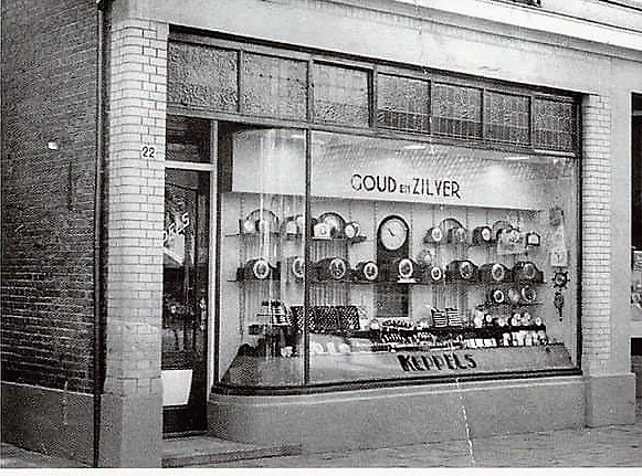 Lipperkerkstraat 22 Juwelier Keppels 1938.jpg