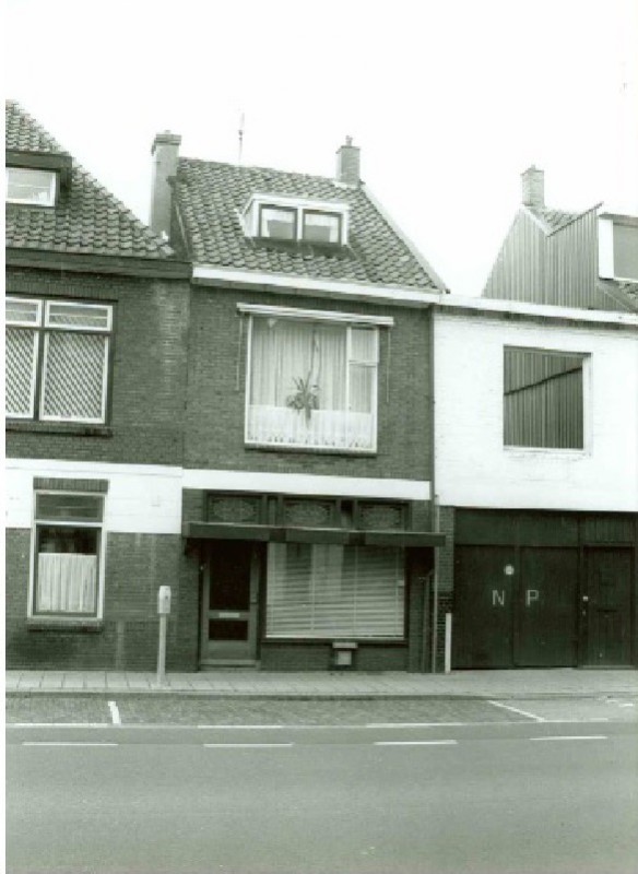 Kuipersdijk 96 winkelwoonhuis.jpg