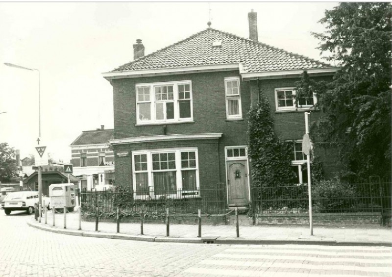 Oldenzaalsestraat 105 hoek Molenstraat juli 1978.jpg