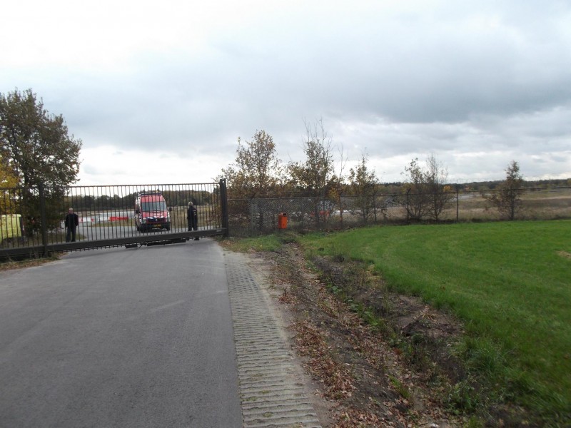 7. vervolg oude Weerseloseweg aan overzijde landingsbaan.JPG