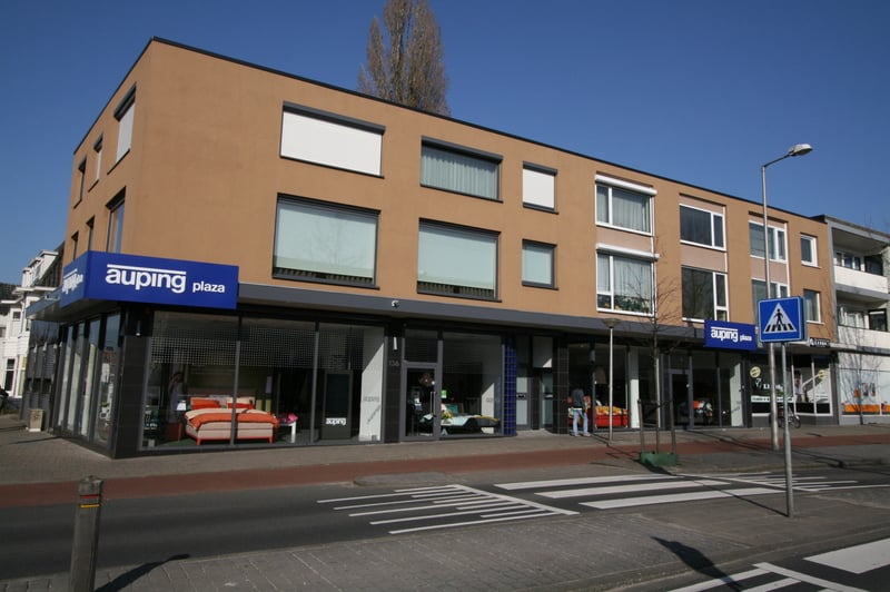 Haaksbergerstraat 130-136 hoek Blekerstraat Auping Plaza.jpg