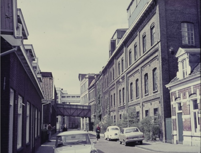 Lage Bothofstraat 5 en 34 Fabriekskomplex van Nico ter Kuile. 30-4-1969.jpg
