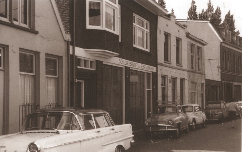 Walstraat 51-53 woningen en schildersbedrijf Fa. Gebr. Lammerink 1967.jpg