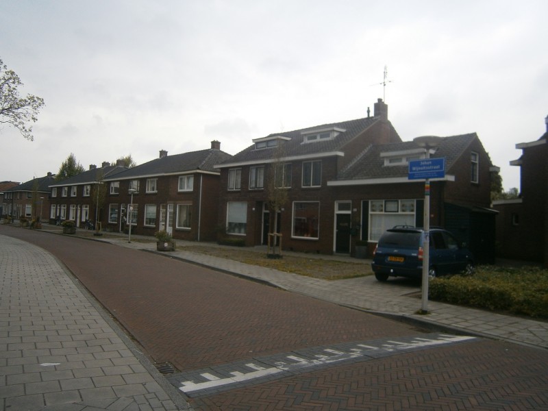 Johan Wijnoltsstraat 120-122-124 hoek Toekomststraat 170.JPG