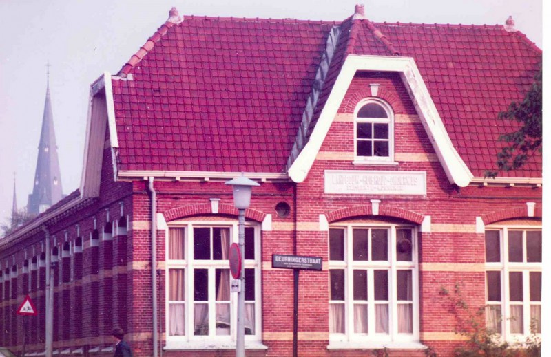 Deurningerstraat 18a Zicht op Landbouw- Huishoudschool gem. Lonneker.jpg