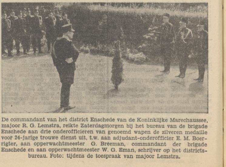 Commandant brigade Koninklijke marechaussee district Enschede krantenbericht 27-8-1951.jpg