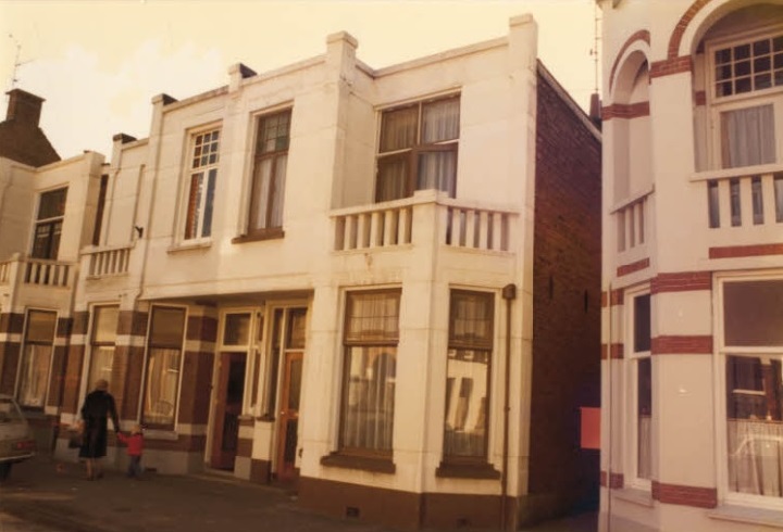 Soendastraat 28 woningen 1977.jpg