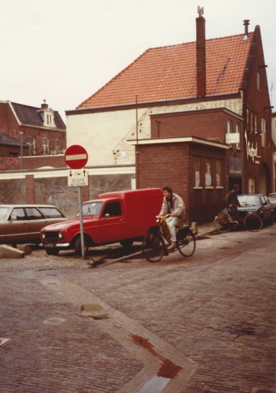 Walstraat 35  Zijmuur Vestzaktheater 1982.jpg