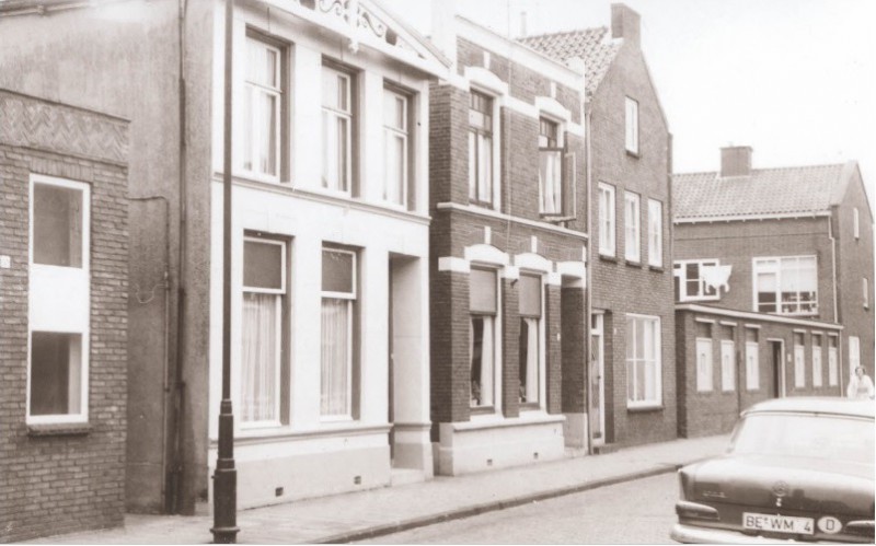 Pyrmontstraat 6-8 woningen 1967.jpg