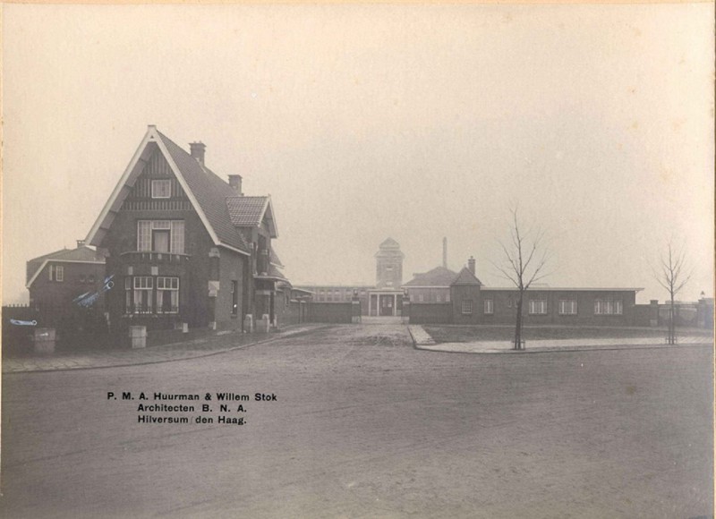 Volksparksingel 1-3 slachthuis met directeurswoning.jpg