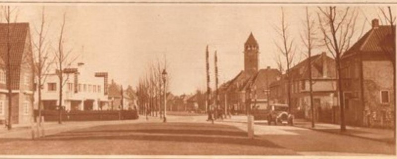 Lasondersingel 31-33  Garage Masseling rechts Lasonderkerk.jpg