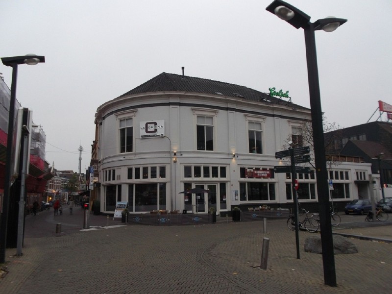 Korte Hengeloestraat Forum Café.jpg