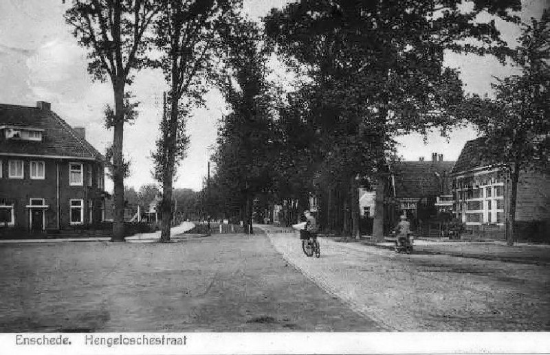 Hengelosestraat 138-140 hoek Tubantiasingel en Boddenkampsingel.jpg