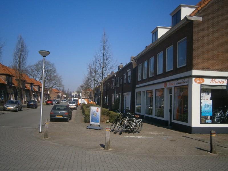 Janninksweg 40 hoek Johannes ter Horststraat  fietsenziek Mario vroeger Nijhof.JPG