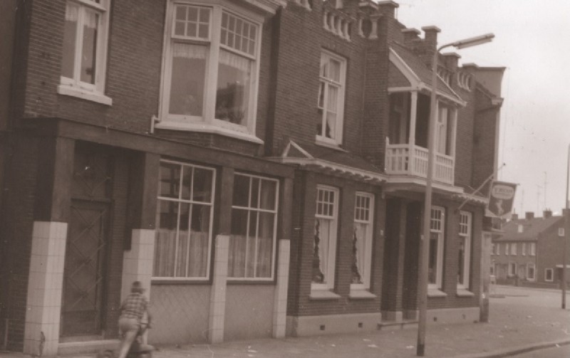 Brinkstraat 92-96 foto 1967.jpg