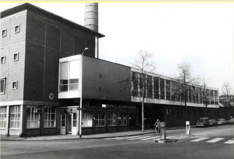 Haaksbergerstraat 48 Hoek Nijverheidstraat met N.V. Stoomweverij de Nijverheid, later Texoprint 1973.jpg