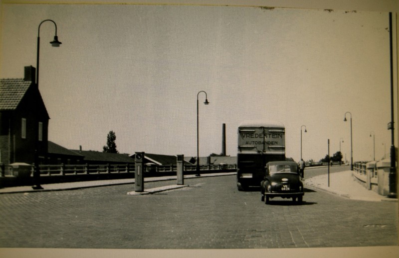 Getfertsingel  vanaf Varviksingel Nijkampbrug.jpg