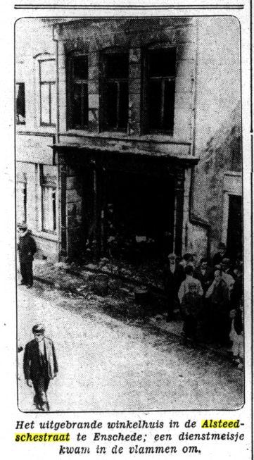 Alsteedsestraat 19a  brand manucaturenzaak S.J. Lievendag   krantenfoto Het Volk dagblad voor de arbeiderspartij 23-5-1933.jpg